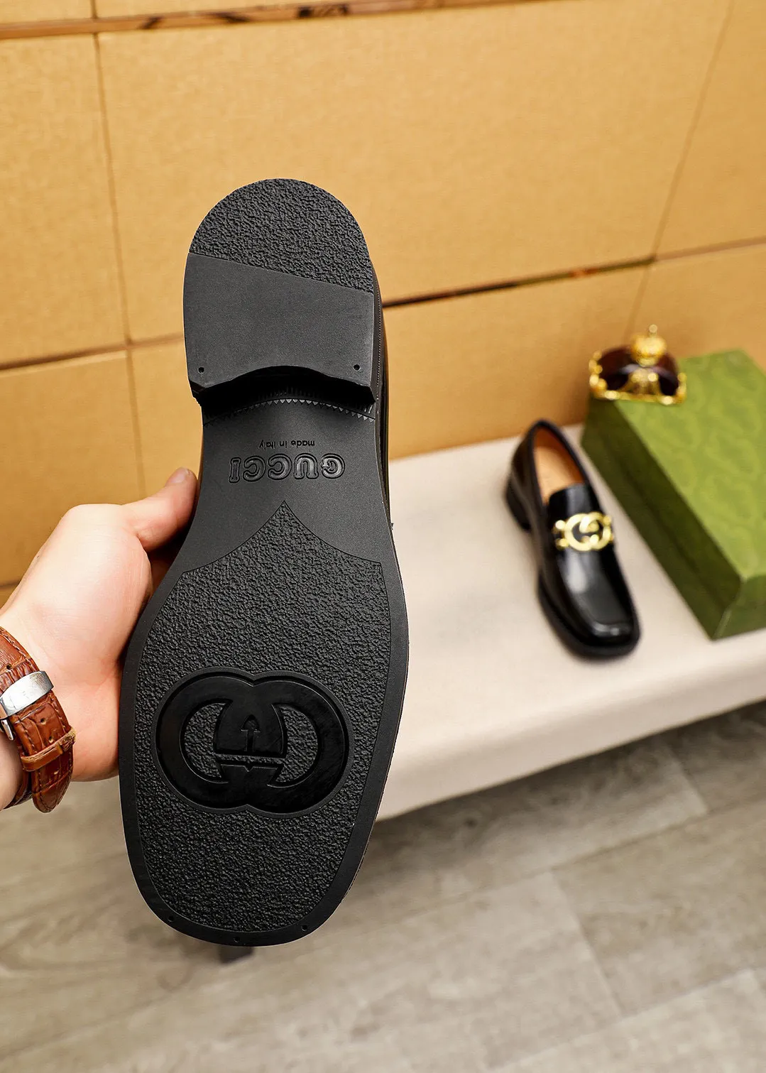 Men's shoes 💰560 💐Original order Gucci GUCCI official website formal shoes Italian 🇮🇹 first layer open edge beaded cowhide ➕ top imported water-dyed cow 🐂 leather lining 💋 fine handmade original outsole, the real thing looks better when photographed in person Standard size 38-44 (45.46🉑️customized)